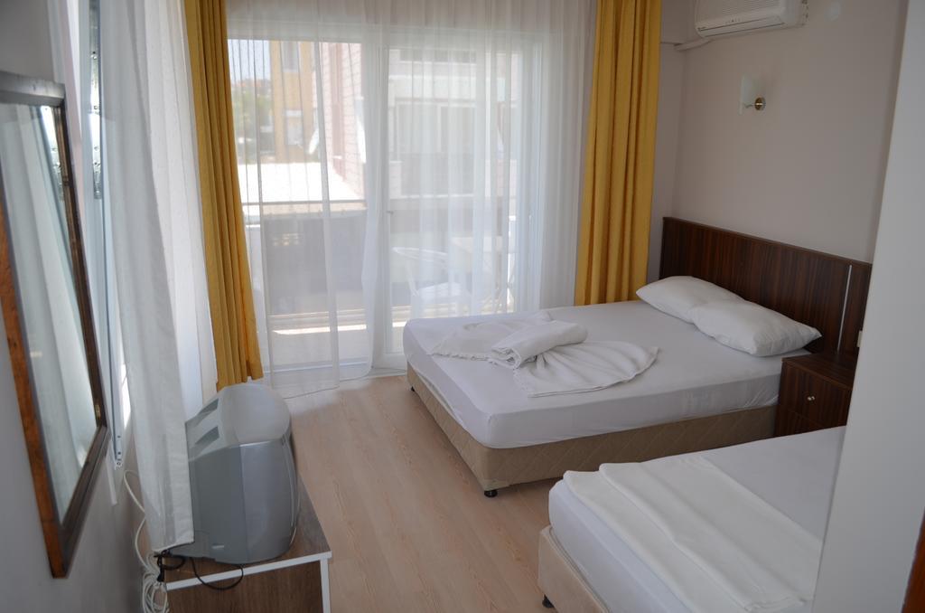 Mulka Hotel ไอวาลิค ภายนอก รูปภาพ