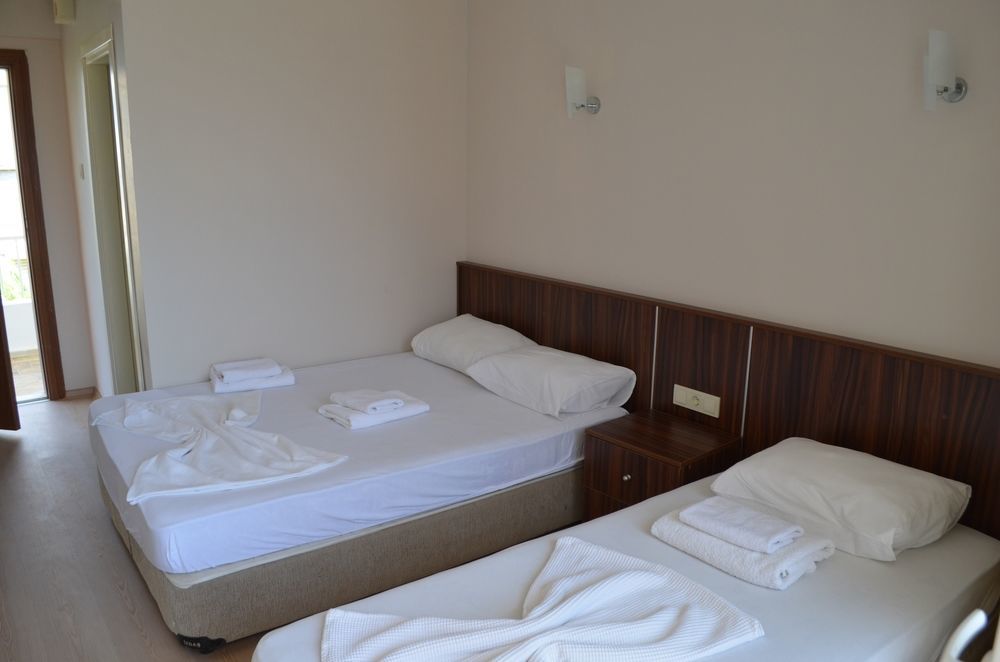 Mulka Hotel ไอวาลิค ภายนอก รูปภาพ